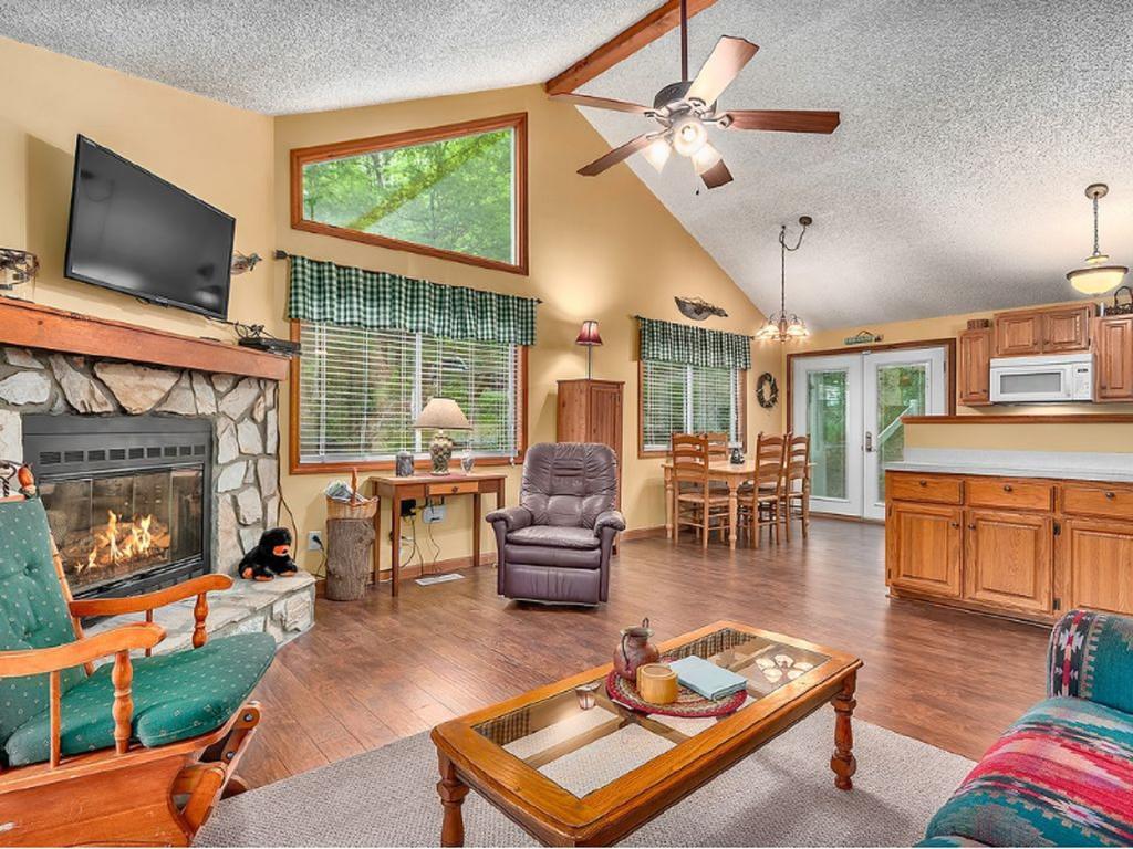 Villa Smoky Mountain Treehouse Maggie Valley Exterior foto