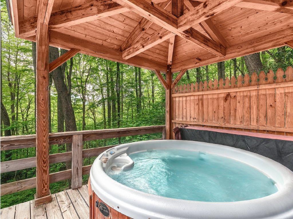 Villa Smoky Mountain Treehouse Maggie Valley Exterior foto